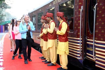 Maharajas Express Offers Wedding on Wheels With a Royal Experience!